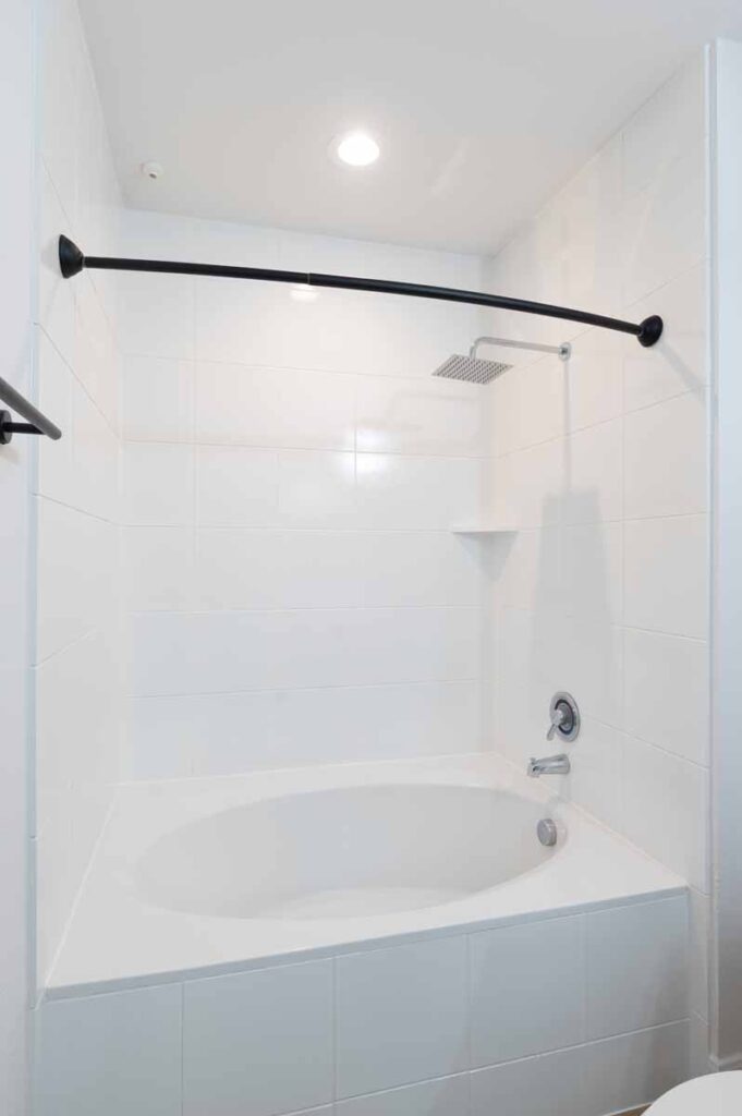 bathtub - renovated unit - Domain on the Parkway